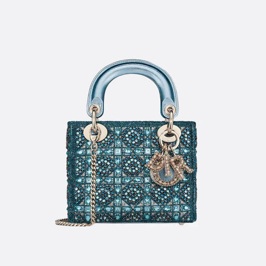 Dior – Lady Dior Mini Pearls bag