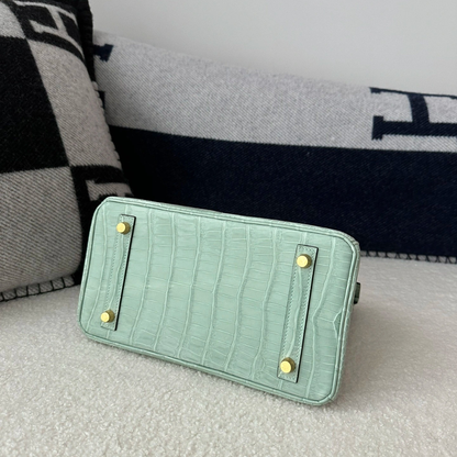 Hermès – Kelly 28 Vert d’Eau Alligator Limited Edition